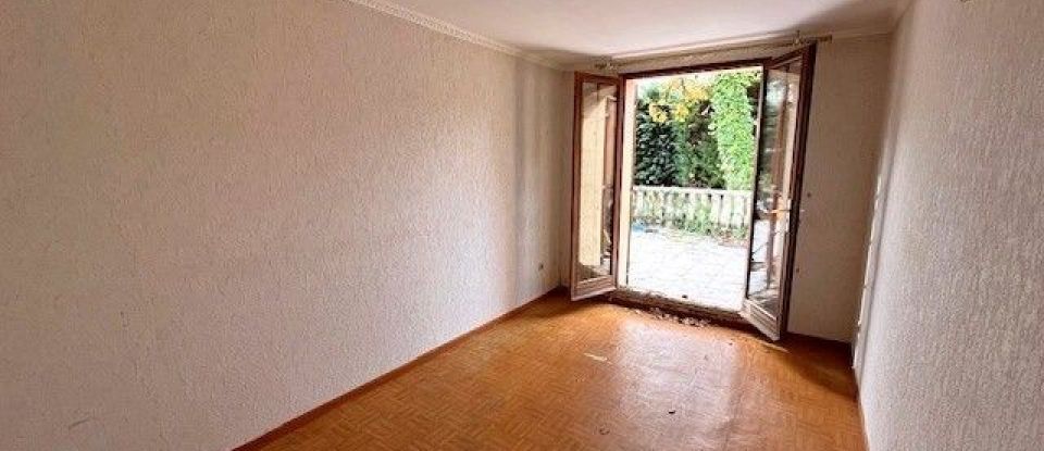 House 5 rooms of 136 m² in Garéoult (83136)