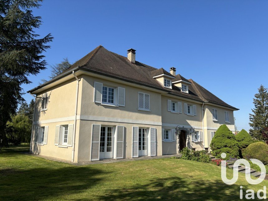 Maison 15 pièces de 399 m² à Bourbon-Lancy (71140)