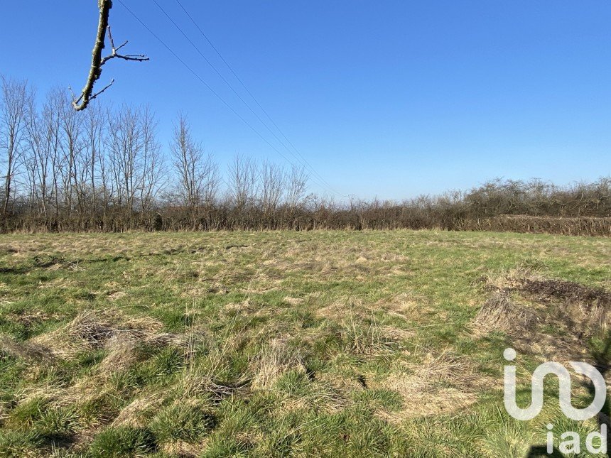 Land of 1,737 m² in Paray-le-Monial (71600)