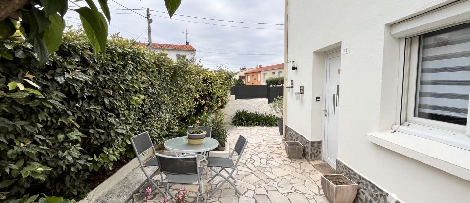 House 4 rooms of 100 m² in Canohès (66680)
