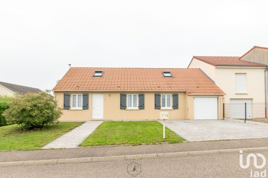 Maison 8 pièces de 122 m² à Orny (57420)