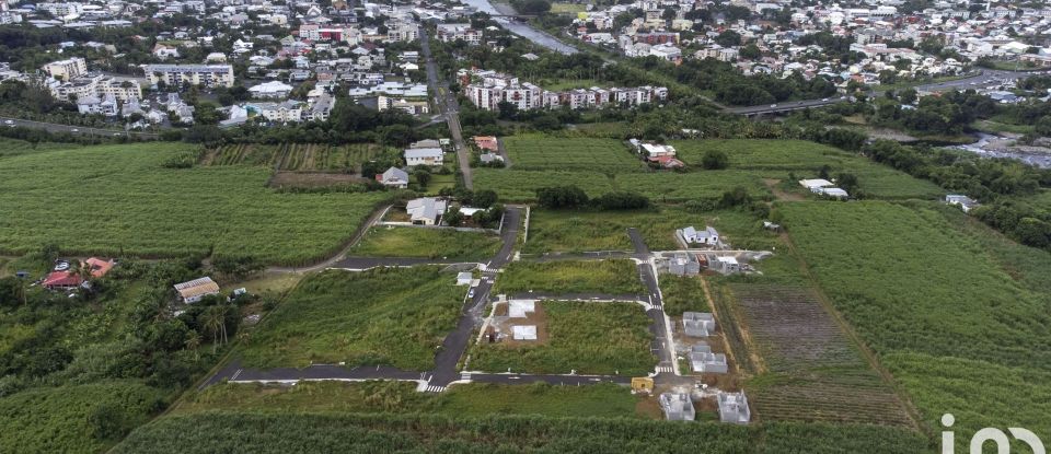 Land of 357 m² in Saint-Benoît (97470)