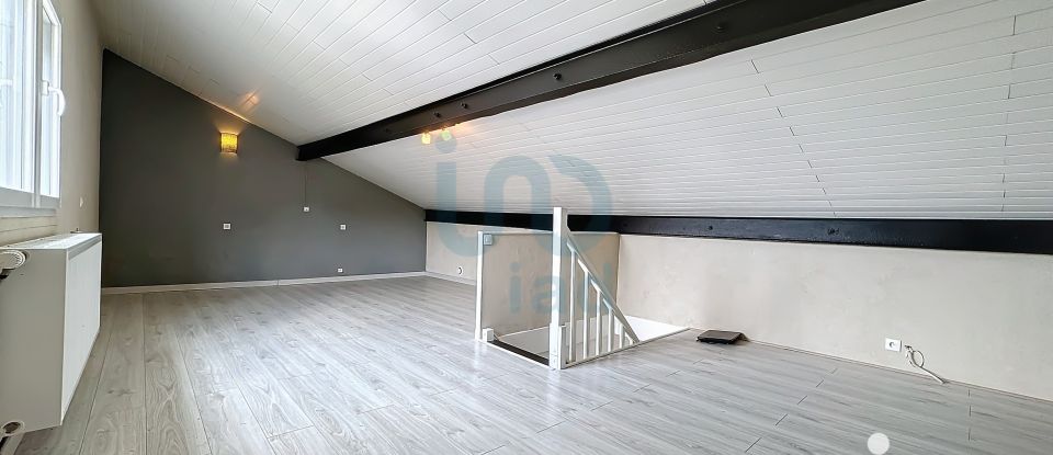 Maison 5 pièces de 122 m² à Wadelincourt (08200)