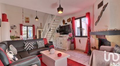 House 6 rooms of 115 m² in Fox-Amphoux (83670)