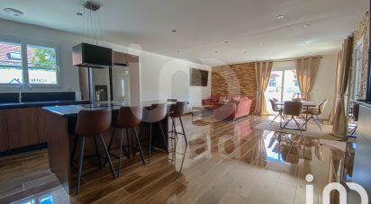 Maison 4 pièces de 90 m² à Domérat (03410)