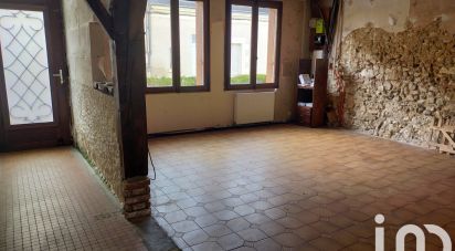 Village house 5 rooms of 128 m² in Saint-Flovier (37600)