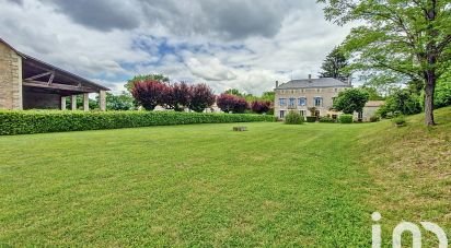 Estate 8 rooms of 262 m² in Montguyon (17270)