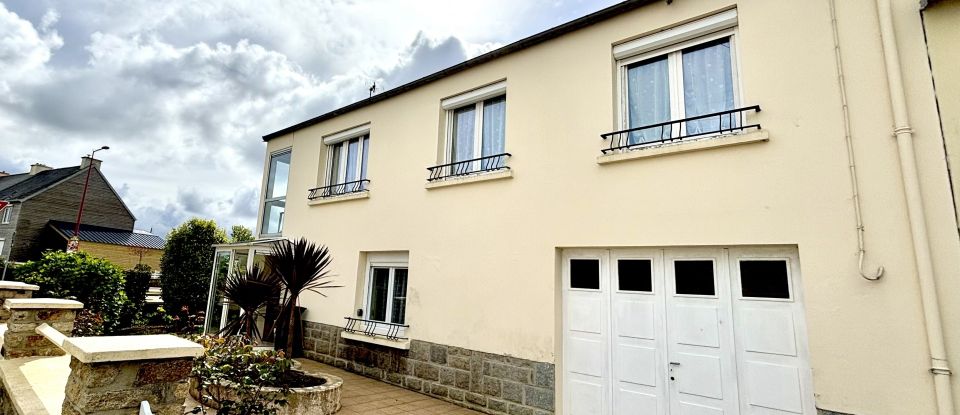 Town house 7 rooms of 132 m² in Guilers (29820)