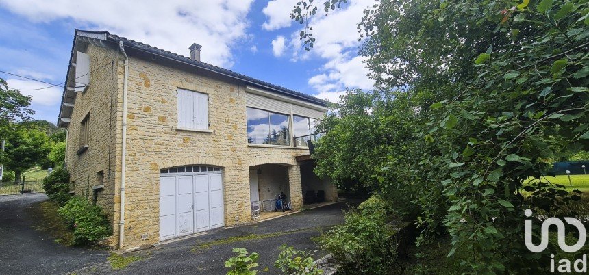 Maison 7 pièces de 200 m² à Sarlat-la-Canéda (24200)