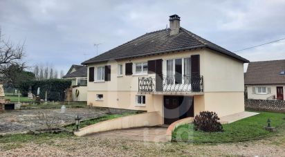 Maison 4 pièces de 85 m² à Villeneuve-sur-Yonne (89500)