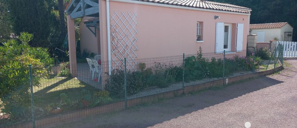 Maison 4 pièces de 85 m² à Dolus-d'Oléron (17550)