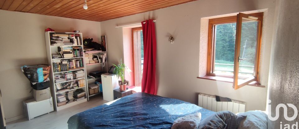 House 4 rooms of 96 m² in Les Premiers Sapins (25580)