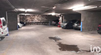 Parking of 11 m² in Paris (75017)