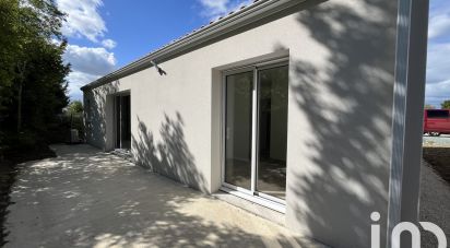 Pavillon 4 pièces de 81 m² à AIGONDIGNÉ (79370)