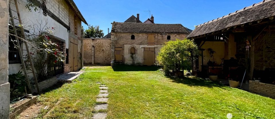 Maison de village 6 pièces de 142 m² à Villeneuve-la-Guyard (89340)