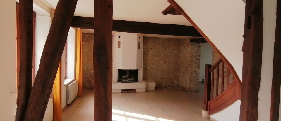 House 6 rooms of 152 m² in Compiègne (60200)