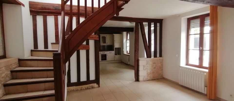 House 6 rooms of 152 m² in Compiègne (60200)