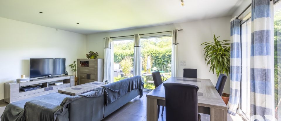 Maison 4 pièces de 83 m² à Saint-Martin-de-Hinx (40390)