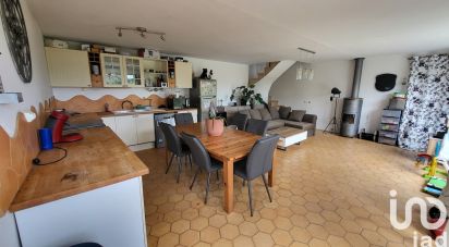 Traditional house 6 rooms of 105 m² in Marsais-Sainte-Radégonde (85570)