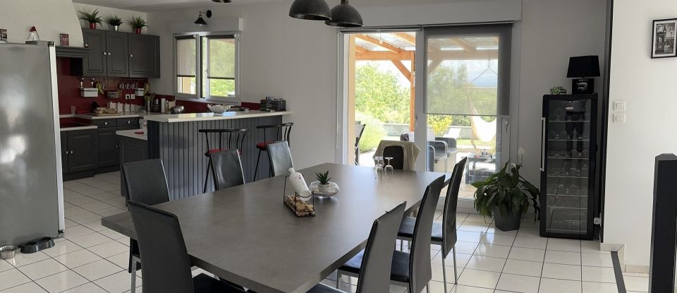 Maison 4 pièces de 120 m² à Châtel-Guyon (63140)