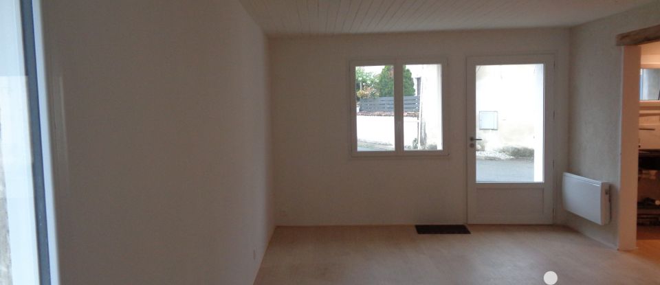 Maison 4 pièces de 92 m² à Varaize (17400)