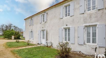 Maison 8 pièces de 304 m² à Angliers (17540)