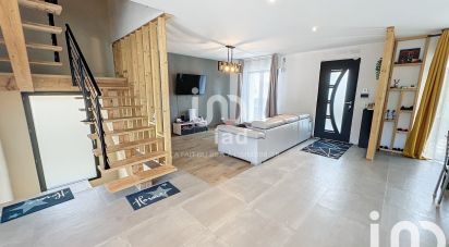 Maison traditionnelle 8 pièces de 190 m² à Stains (93240)