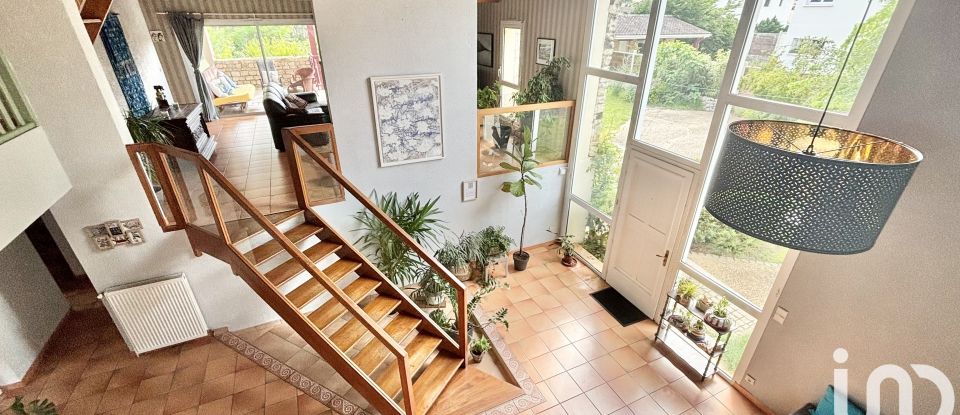 Maison d’architecte 10 pièces de 297 m² à Gradignan (33170)