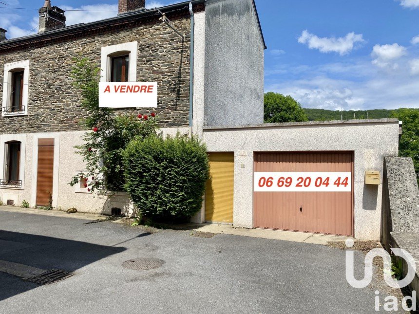 Town house 4 rooms of 101 m² in Bogny-sur-Meuse (08120)