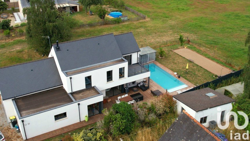 Maison 8 pièces de 174 m² à Vannes (56000)