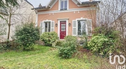 Maison traditionnelle 5 pièces de 119 m² à Le Mesnil-le-Roi (78600)