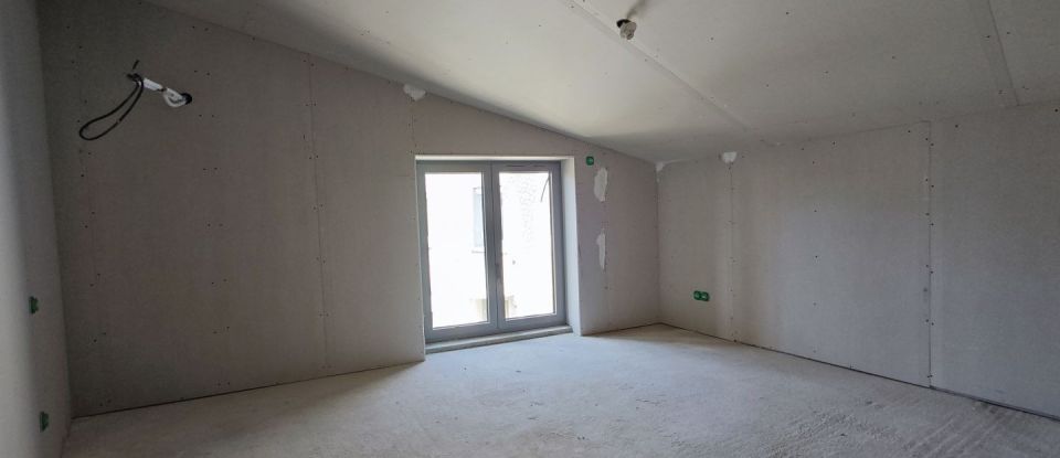 House 5 rooms of 115 m² in Saint-Alban-du-Rhône (38370)