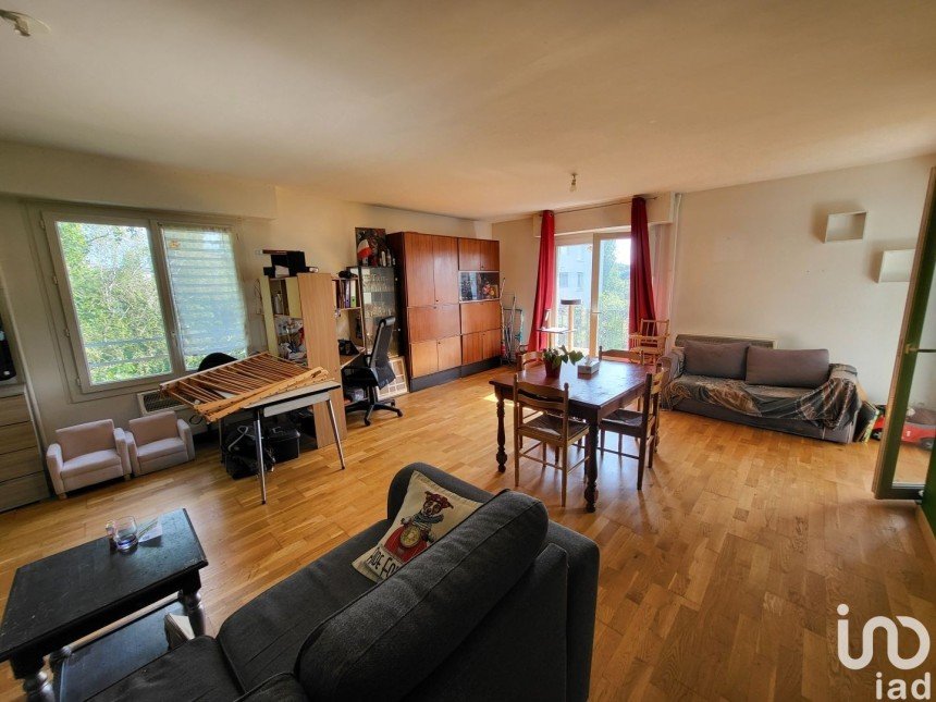 Appartement 4 pièces de 75 m² à La Roche-sur-Yon (85000)