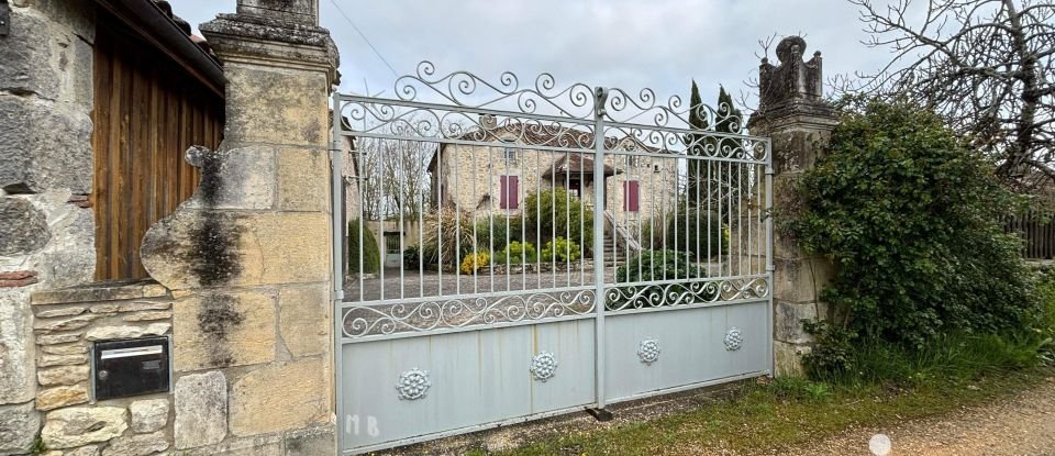 Maison de campagne 11 pièces de 313 m² à Thézac (47370)