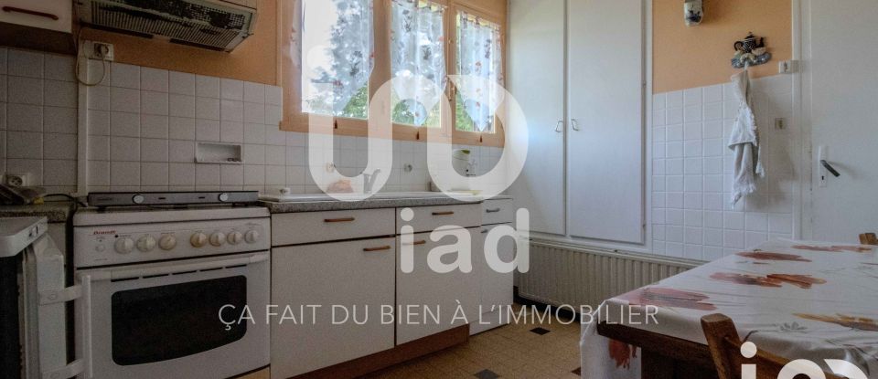 Traditional house 4 rooms of 64 m² in Soligny-la-Trappe (61380)