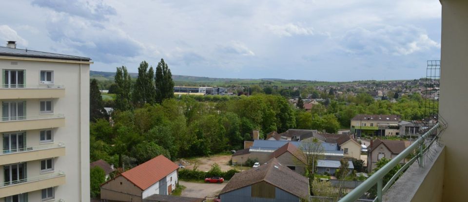 Apartment 5 rooms of 85 m² in Auxerre (89000)