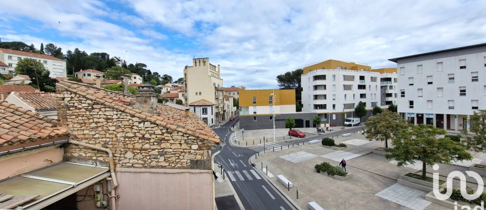 Building in Nîmes (30000) of 135 m²