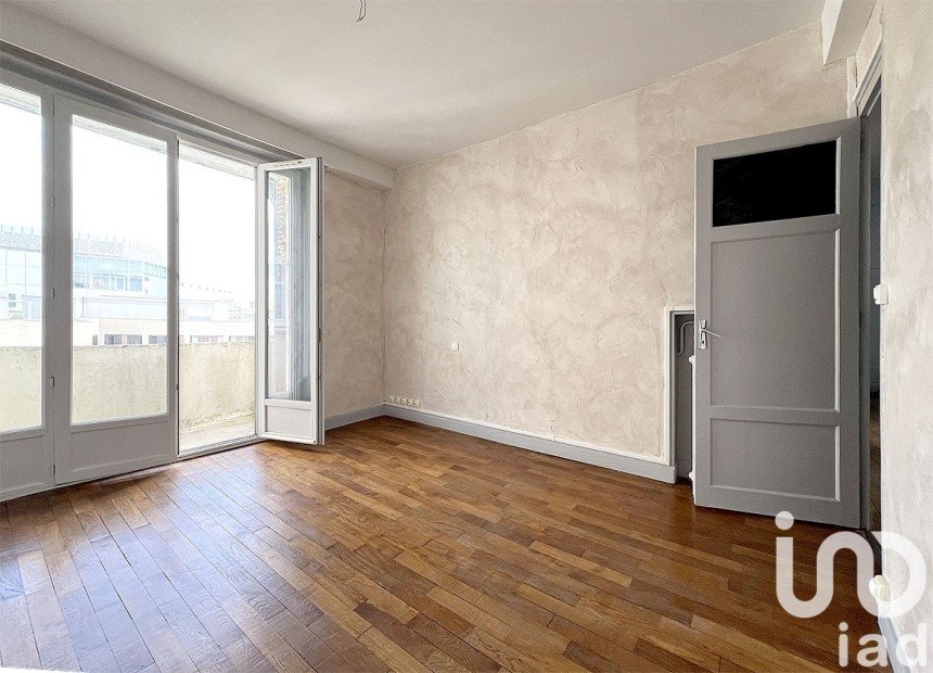 Apartment 3 rooms of 72 m² in Nantes (44000)