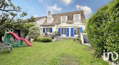 Traditional house 7 rooms of 160 m² in Livry-Gargan (93190)