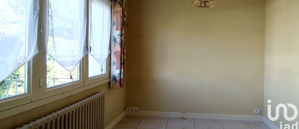 House 7 rooms of 136 m² in Saint-Fulgent (85250)