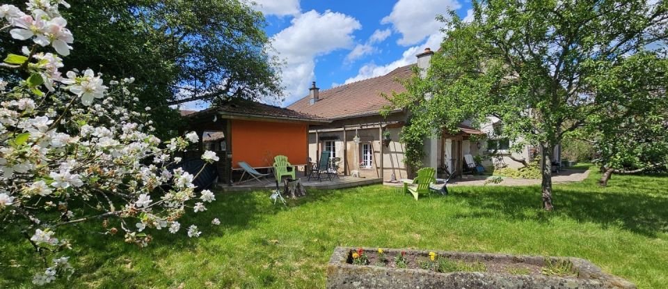 Gîte 10 pièces de 282 m² à Champagney (70290)