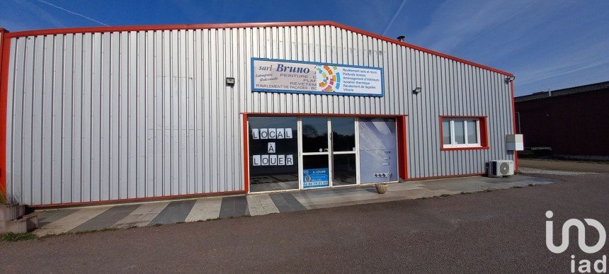 Business premises of 175 m² in Brethenay (52000)