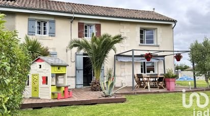 Maison 7 pièces de 135 m² à Coux (17130)