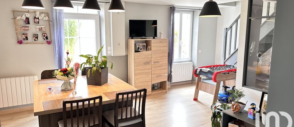 Maison 7 pièces de 135 m² à Coux (17130)