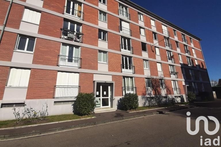 Appartement 3 pièces de 66 m² à Saint-Julien-les-Villas (10800)