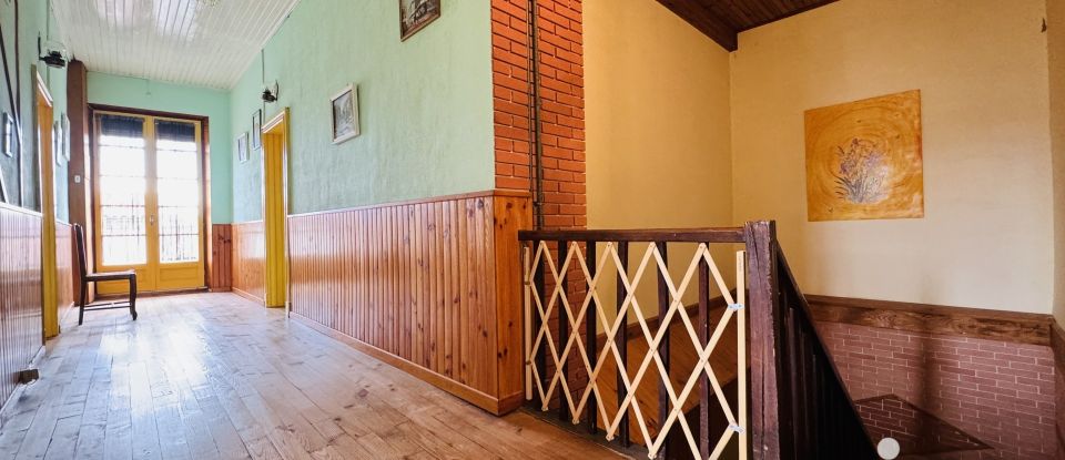 Town house 6 rooms of 226 m² in Villaudric (31620)