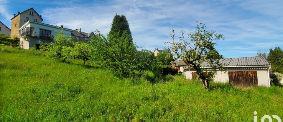 House 5 rooms of 100 m² in Neuvic (19160)