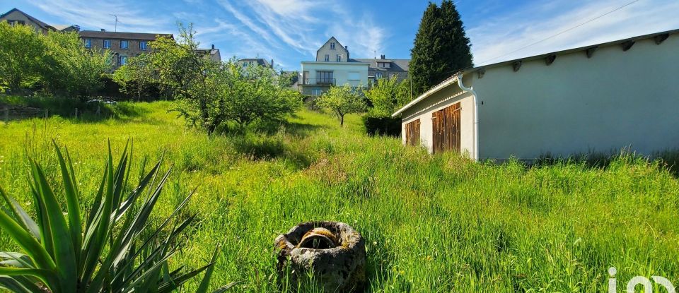 House 5 rooms of 100 m² in Neuvic (19160)