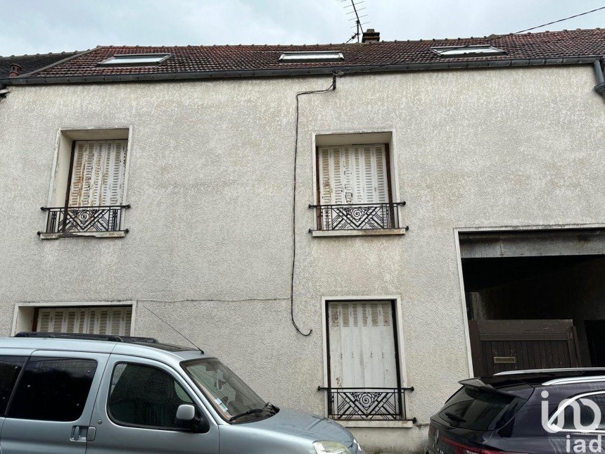 Maison 5 pièces de 146 m² à Guernes (78520)