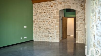 Maison de village 4 pièces de 90 m² à Arpaillargues-et-Aureillac (30700)